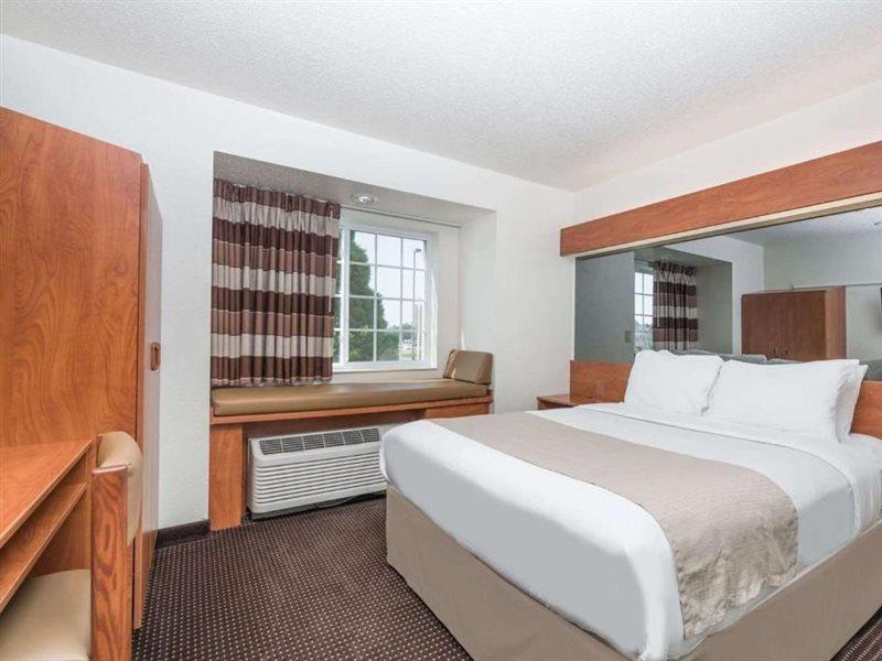 Microtel Inn & Suites By Wyndham Rice Lake Экстерьер фото