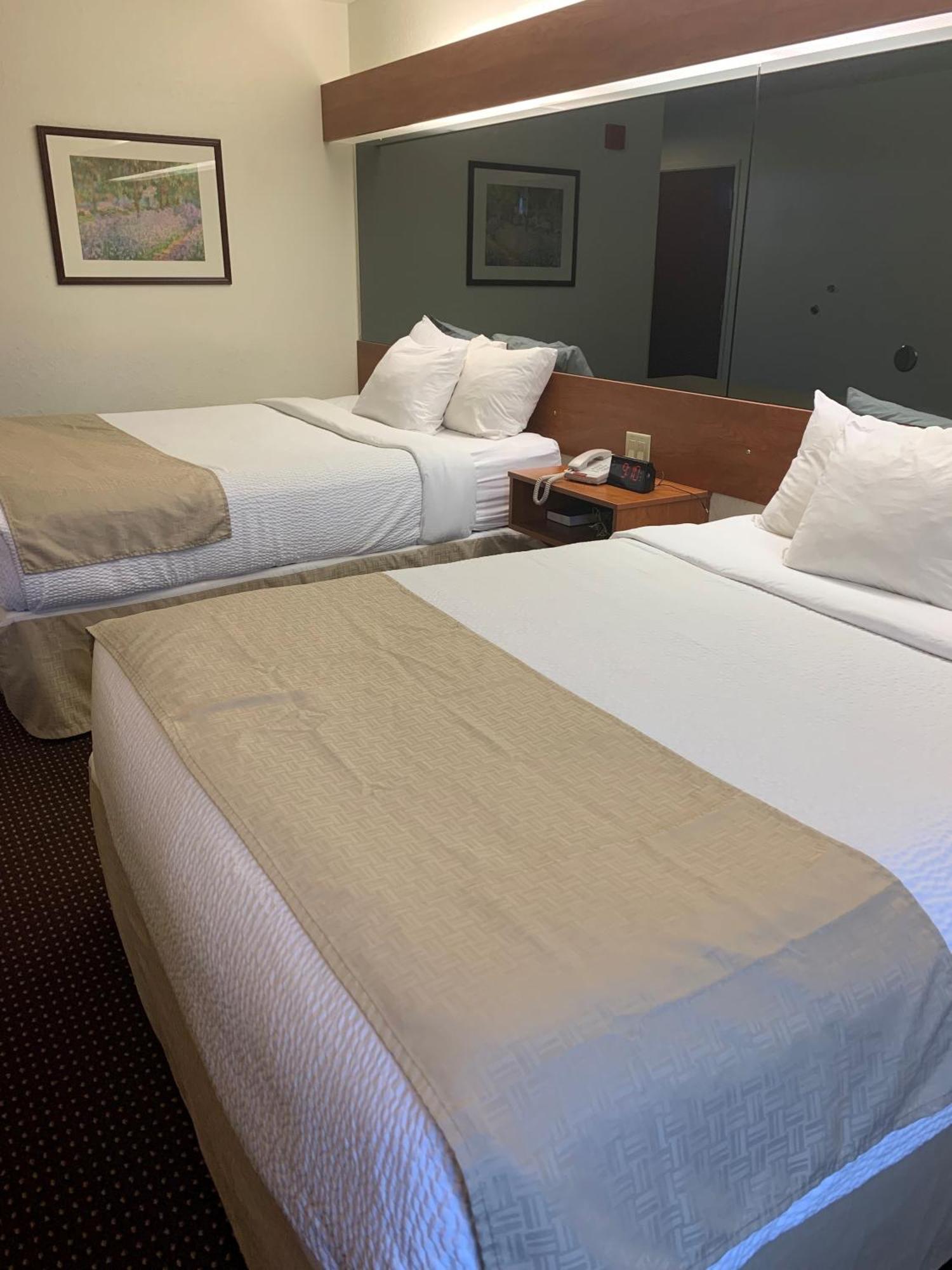 Microtel Inn & Suites By Wyndham Rice Lake Экстерьер фото